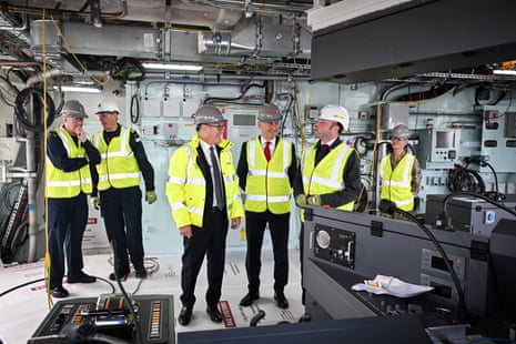 Starmer at BAE Systems' Govan facility.