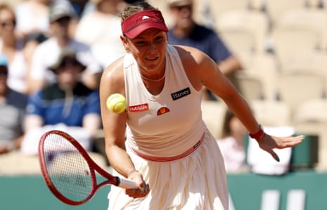 Donna Vekic plays a forehand to Naomi Osaka.