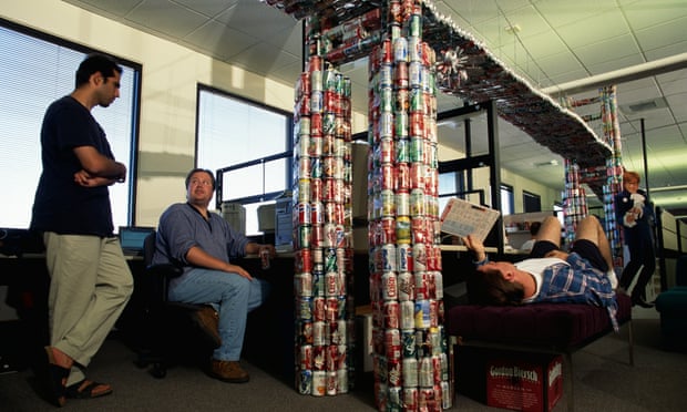 Workers at Netscape work and play around a replica of the Golden Gate Bridge made from soft drink cans in 1999. Marc Andreessen, the company’s founder, is now the head of influential venture capital firm Andreessen Horowitz.