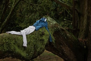 Agustín Estrada: Alma Pater, 2018Agustín Estrada’s work is an emotional autobiographical record of his experiences, ranging from the family environment to the personal one. Silence, emptiness and darkness run through his poetic work, where he only reveals vestiges of his introspective search. In “Alma Pater” he returns to the woods of his childhood where he uses his own clothes and those of his father to remember and reinvent presences. This meeting and farewell ritual enables him to go even further into his inner journey.