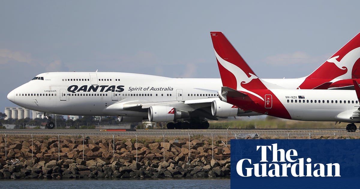 Australia Extends Coronavirus Ban On Travel From China Into Fourth Week Coronavirus The Guardian