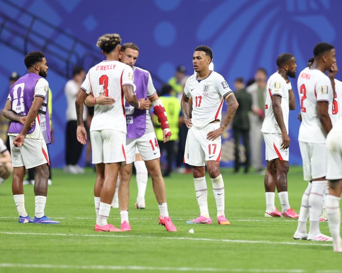 Four passes in 19 minutes: damning numbers behind England’s collapse