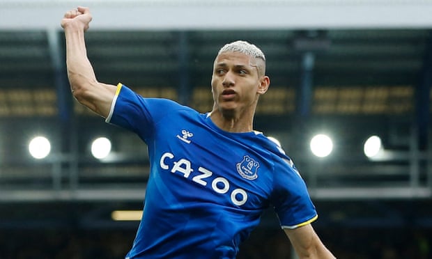 Richarlison agreed to sign deal to join Tottenham.