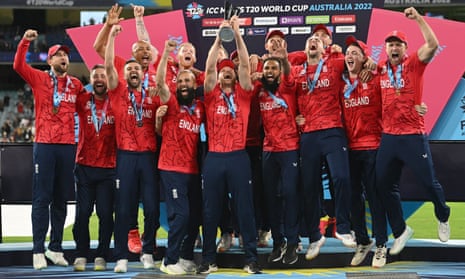 England celebrate after winning the Men’s T20 World Cup final against Pakistan in November 2022 at the Melbourne Cricket Ground. 