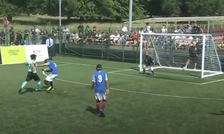 Hamed Ebrahim mencetak satu-satunya gol dalam pertandingan tersebut untuk memberi Brighton and Hove Albion Blind FC kemenangan di final buta melawan Royal National College di final FA Disability Cup di St Georges Park.