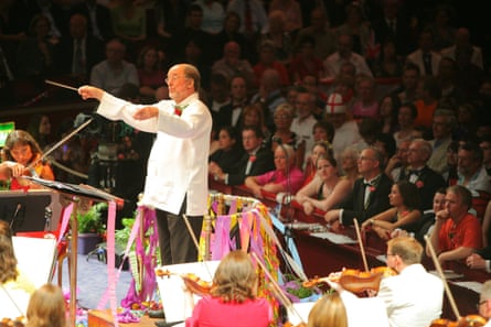 Sir Roger Norrington conducts the BBC Symphony Orchestra at the Last Night of the Proms at the Royal Albert Hall, London in 2008.