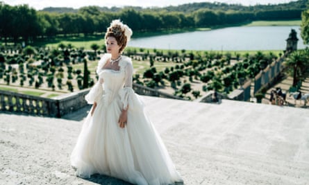 Emilia Schüle as Marie-Antoinette Versailles gardens