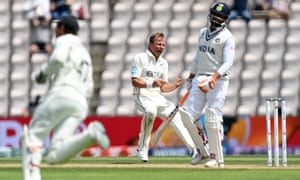 Neil Wagner of New Zealand celebrates taking the wicket of Ravindra Jadeja.