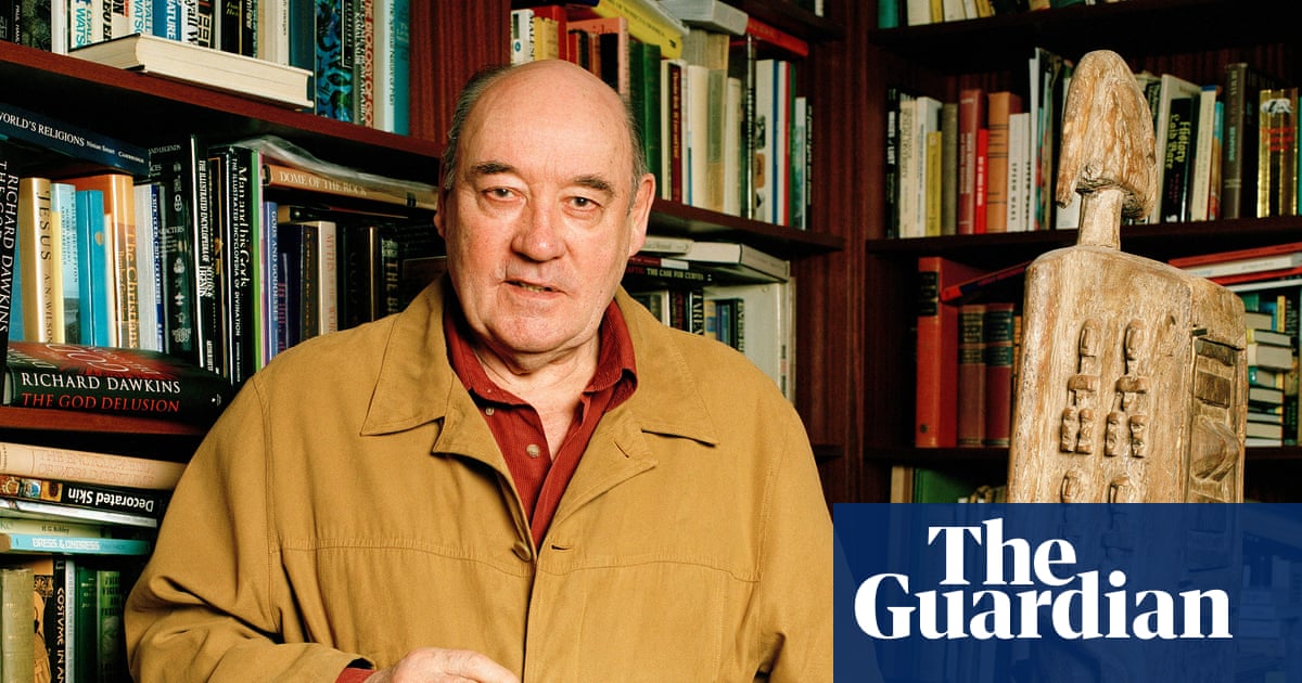 Desmond Morris, Naked Ape author, dies aged 98