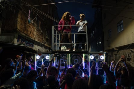 Preta Queen B Rull performs from a sound truck during Noite das Estrelas.