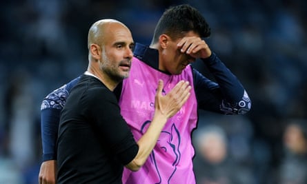 Pep Guardiola consoles Rodri after Manchester City’s defeat by Chelsea in the 2021 Champions League final.