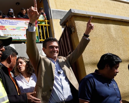 Presidential candidate Rodrigo Paz leaves after accompanying his daughter Catalina to vote during general elections, in La Paz, Bolivia, Sunday, Aug. 17, 2025.