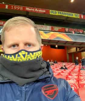Tim Stillman wearing his face mask at the Emirates