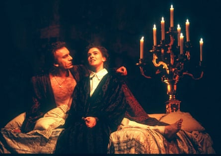 Emma Fielding (Viola) and Clive Wood (Count Orsino) in the RSC production of Twelfth Night at the Barbican, 1995