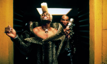 Limited skill and usefulness: Chris Tucker in The Fifth Element.