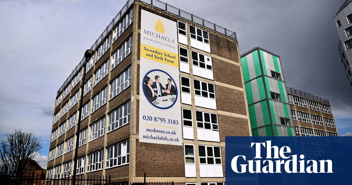 Experts divided over implications of prayer ban ruling at London school