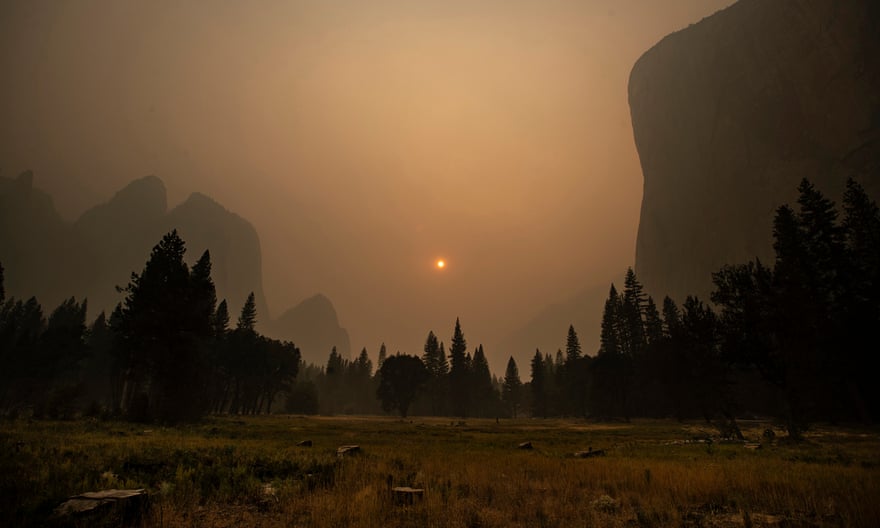 Thick smoke from multiple forest fires shrouds the El Capitan rock formation, right, in Yosemite national park on 12 September.