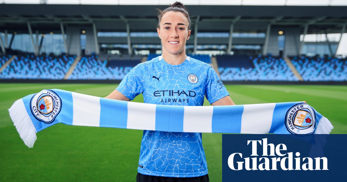 The best in the world: Lucy Bronze returns to Manchester City in the WSL