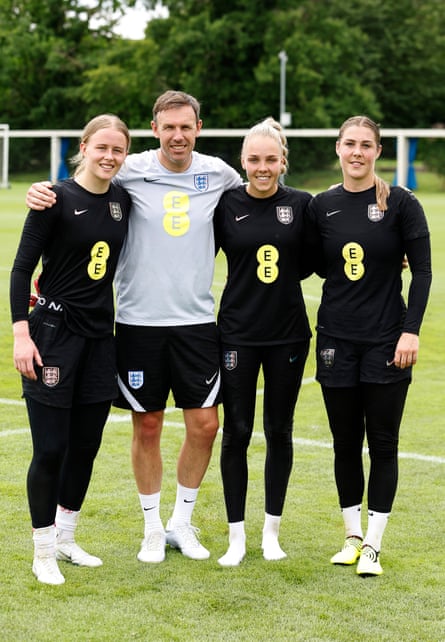 Hannah Hampton, Ellie Roebuck and Mary Earps with goalkeeping coach Darren Ward in Basel in June 2022