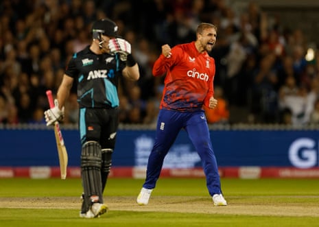 England thrash New Zealand by 95 runs to win second T20 cricket international – as it happened | Twenty20 4 Liam Livingstone celebrates the wicket of Mark Chapman.