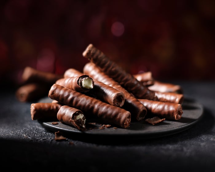 Chocolate chilli tortillas, date sugar bars and dipped figs – upgrade your seasonal treats