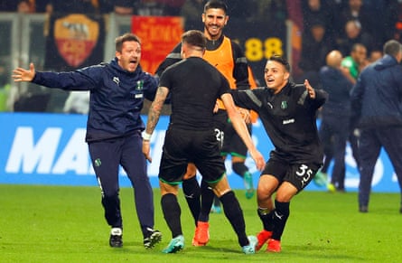 Sassuolo celebrate after Andrea Pinamonti’s equaliser.