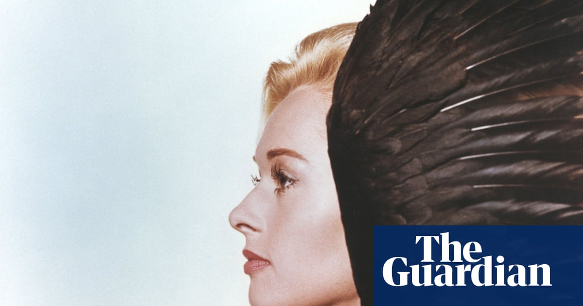 ‘She wrote the best first line – and the most chilling stories’: Stephen King on the dark brilliance of Daphne du Maurier