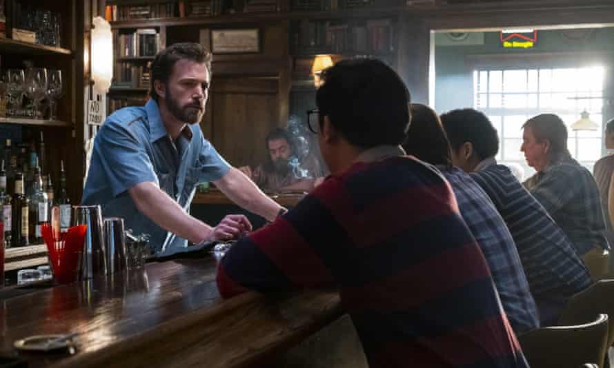 テンダーバーのベン・アフレック。