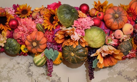 Citrouilles et fleurs textiles