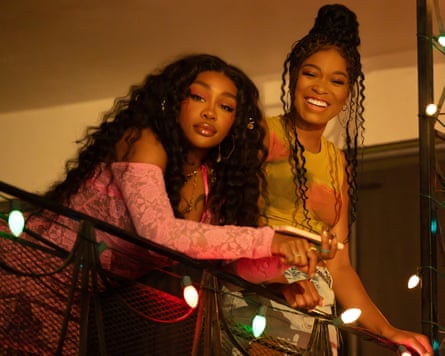 SZA and Keke Palmer in One of Them Days.
