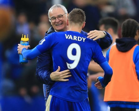 Claudio Ranieri hugs Jamie Vardy
