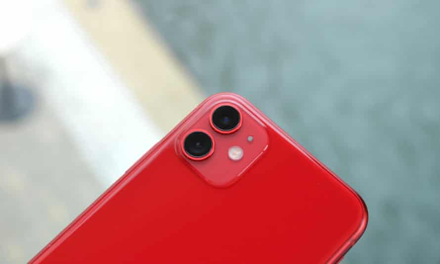 Iphone 11 Review An Iphone Xr With A Better Camera Iphone The Guardian