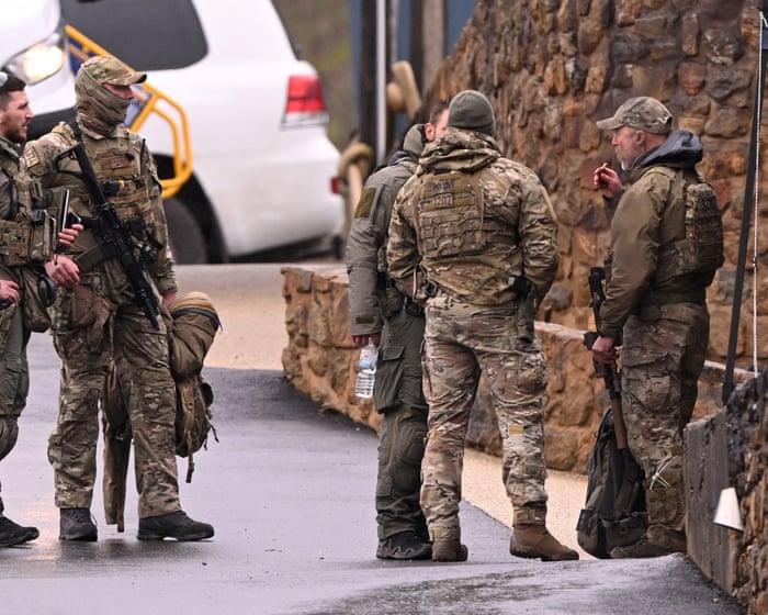Porepunkah shooting: Victoria police ‘throwing everything’ at manhunt in ‘severe weather’ for shooting suspect