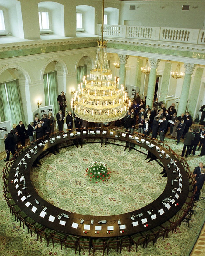 Polish Round Table Talks Archive, Round Table Definition Government