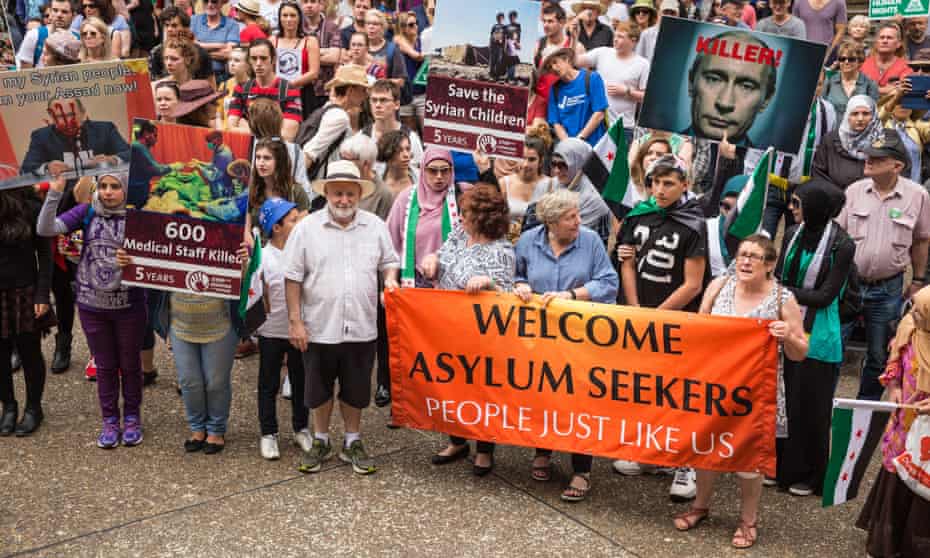 Protesters support asylum seekers