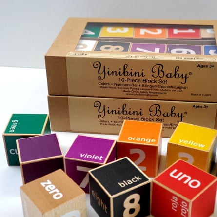 10 Piece Wooden Block Set, Bilingual English/Spanish-Yinibini Baby