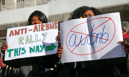 Opponents of Airbnb rally at City Hall in New York in 2015.