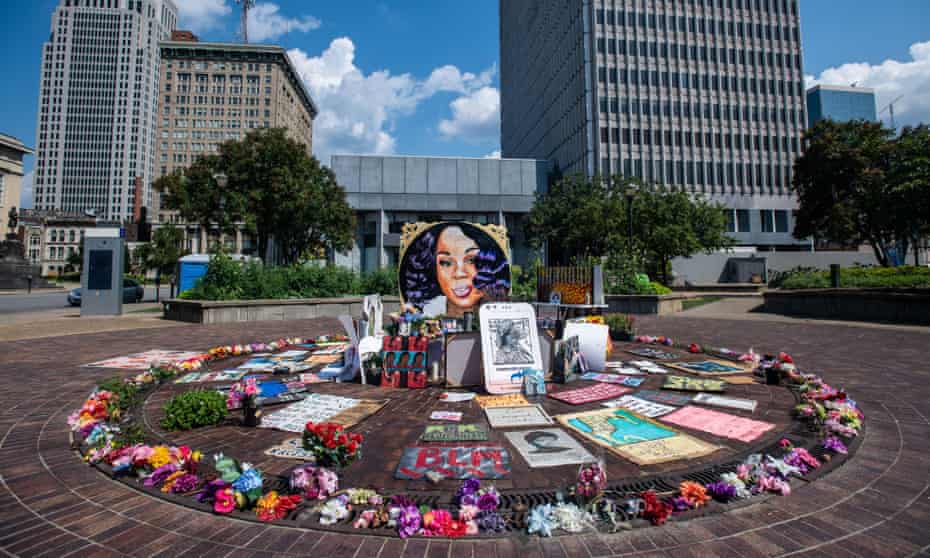 The Breonna Taylor memorial at Jefferson Square Park in Louisville, Kentucky. Thousands are protesting Derby Day to demand justice for Taylor.