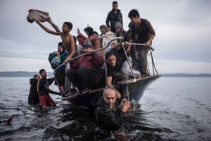 General News, first prize, stories - Sergey Ponomarev - Reporting Europe’s refugee crisis: Refugees arrive by boat near the village of Skala on Lesbos, Greece