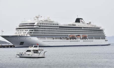 Viking Orion: hundreds of passengers stranded on cruise ship off South Australia due to ‘marine growth’