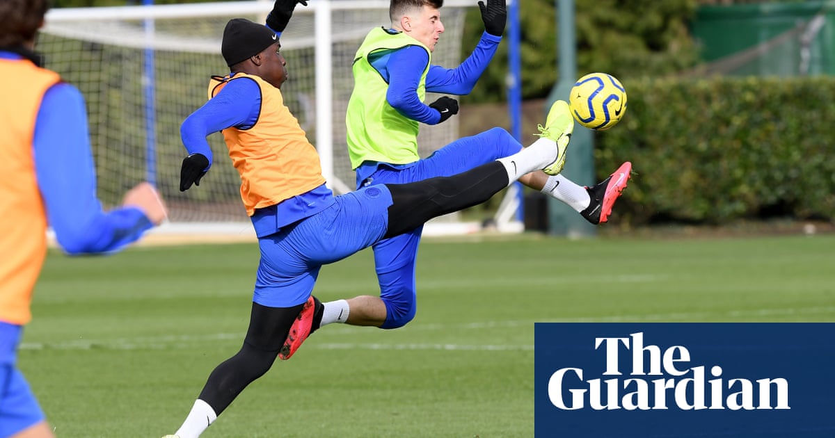 Chelsea take on Manchester United with Lampard focused on fourth place