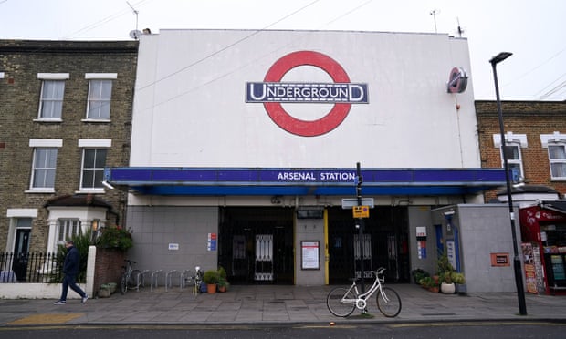 Arsenal underground station
