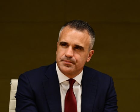 Australia politics live: Labor defends Catherine King’s top-tier Qantas membership gift; defence recruitment reaches 16-year high