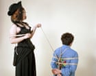 Bir dominatriks ve sıkıca bağlanmış müşterisi: Giada Ripa'nın en iyi fotoğrafı