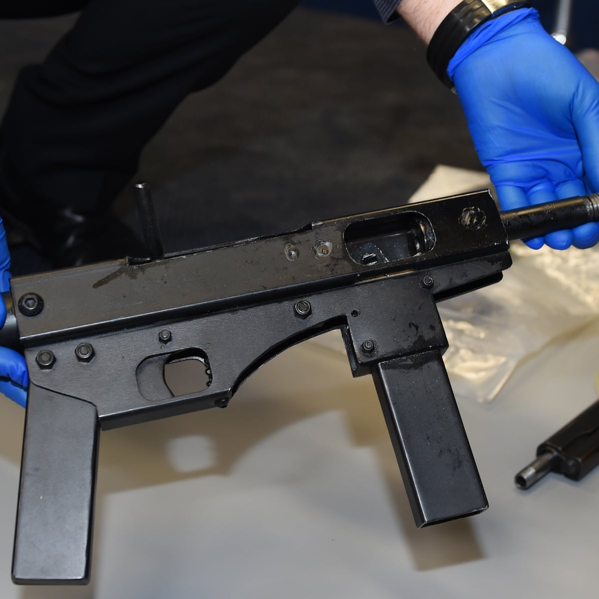 Gold Coast Drug Raids Uncover 3d Printed Submachine Guns Drugs Trade The Guardian