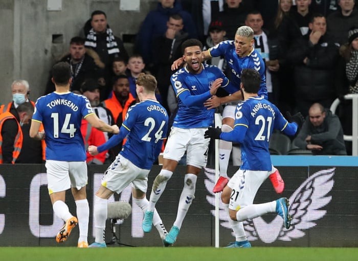 Joy for Everton as they take the lead.