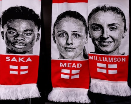 Arsenal scarves for sale in the images of Bukayo Saka, Beth Mead and Leah Williamson.