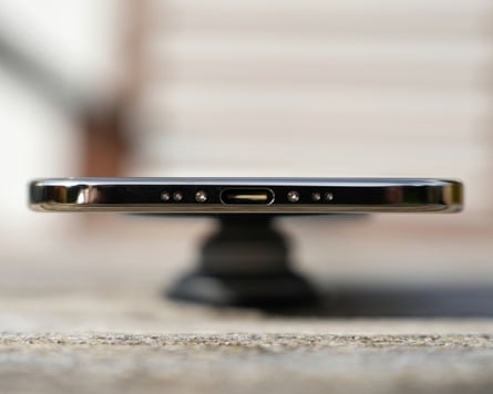The USB-C port of the iPhone Air.