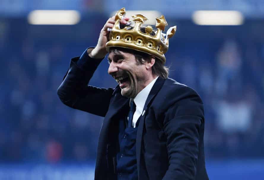 Antonio Conte enjoys winning the Premier League with Chelsea in 2017.