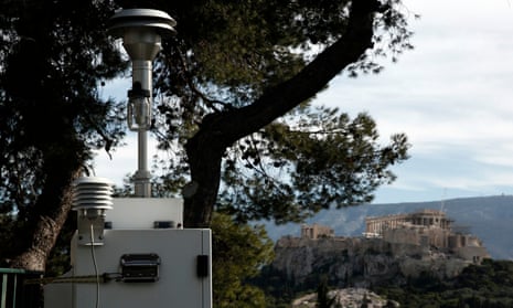 A machine measuring air pollution at the National Observatory, in front of the Acropolis of Athens.